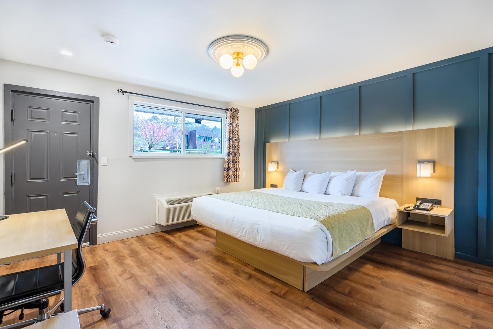 Motel Acres Court 3*